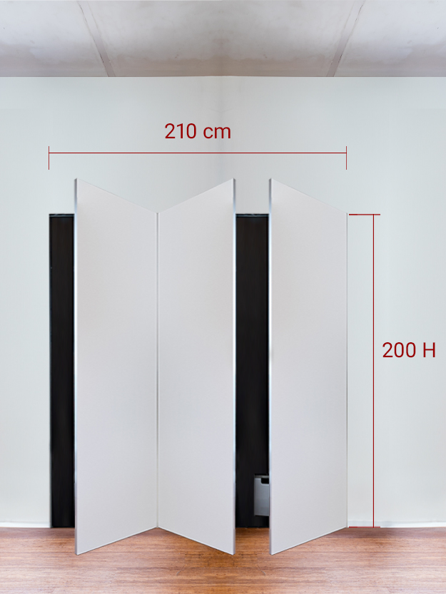 Armadio filomuro a 3 ante simmetriche cm 210×200